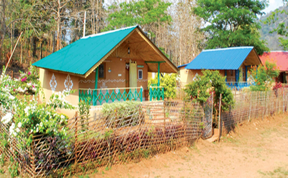 Huts in Papikondalu